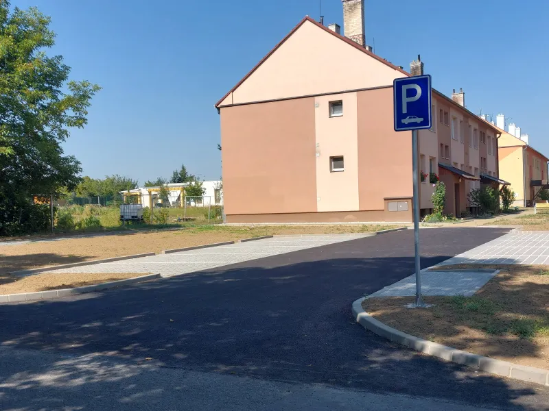 Revitalizace veřejných ploch u BD č.p.1468 a 1624 St. Město 2024